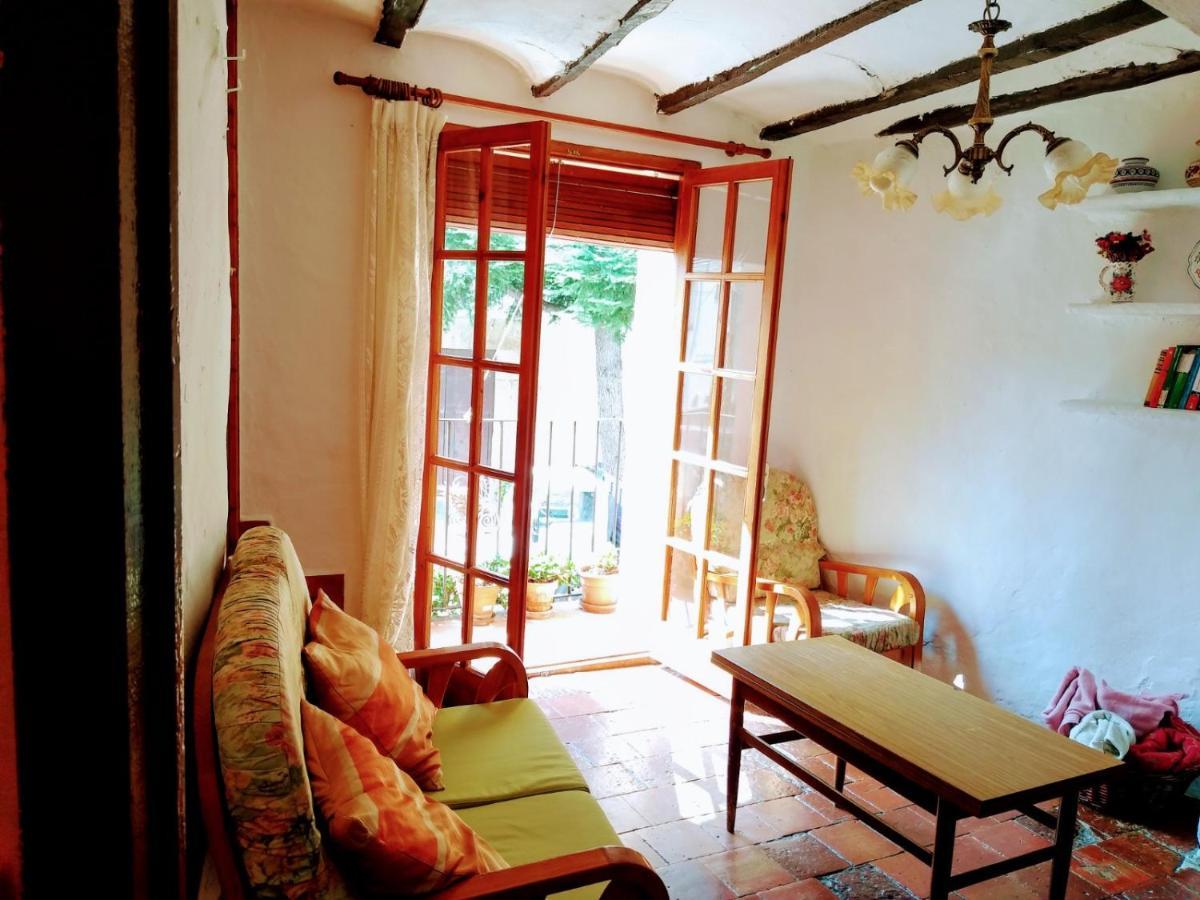 Pavies Casa De Amparo Y Jose Manuel 게스트하우스 외부 사진